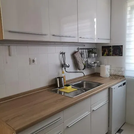 Amelia Apartment *